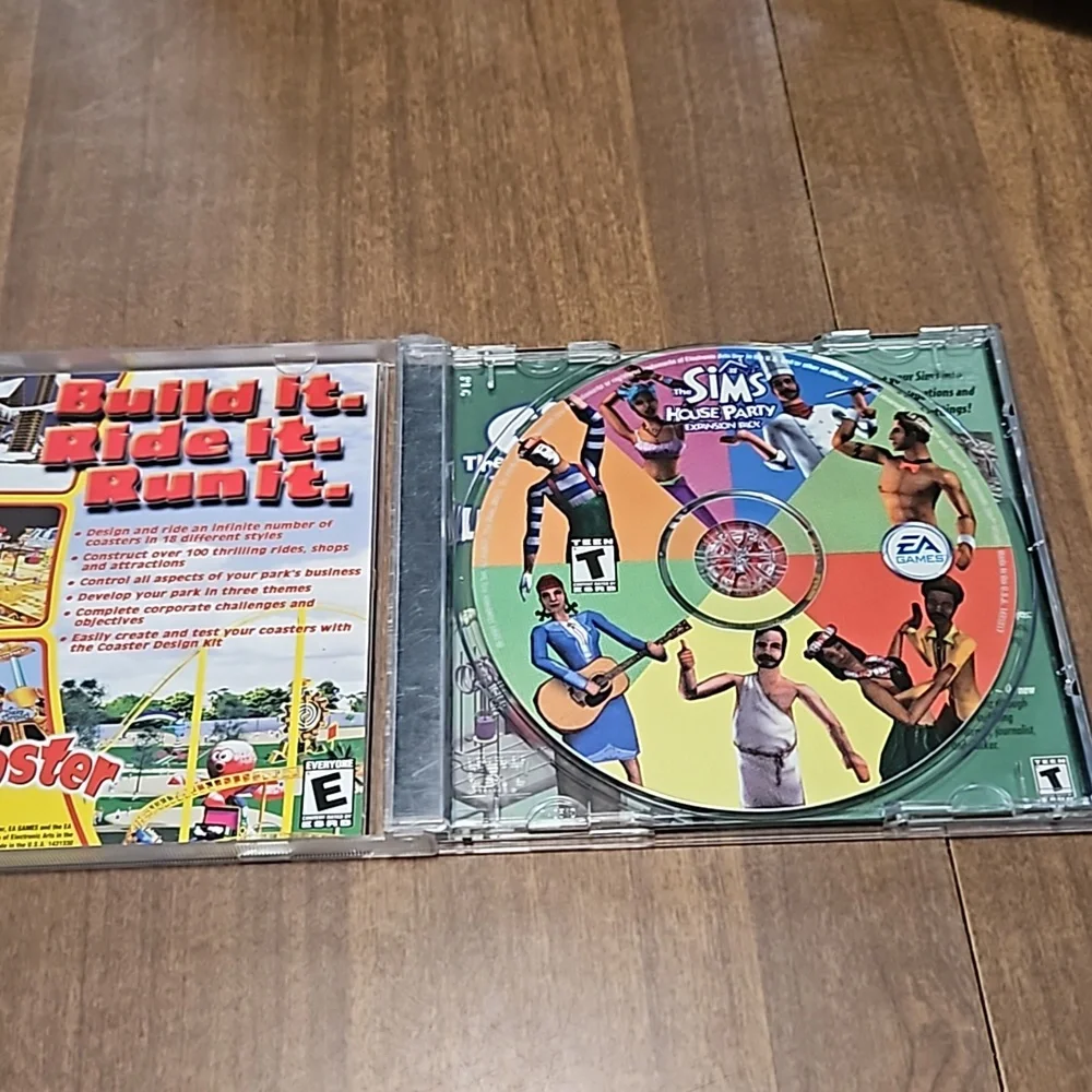 The Sim's House Party, Unleashed, Hot Date &‎ Vacation Expansion packs